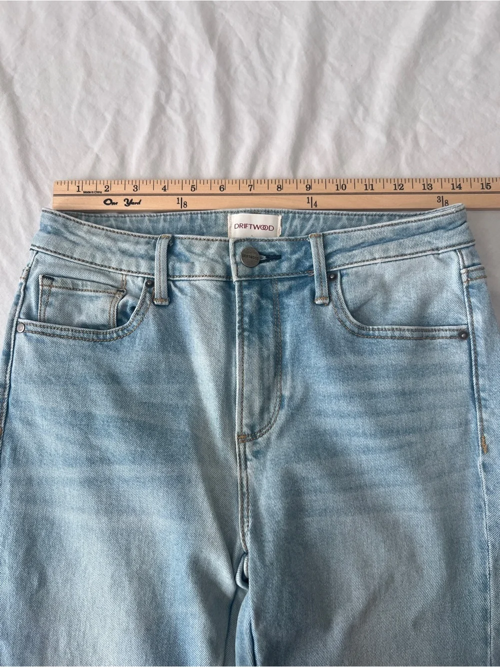 Driftwood Farrah Embroidered Flare Light Wash Jeans Size 26 - Picture 13 of 15